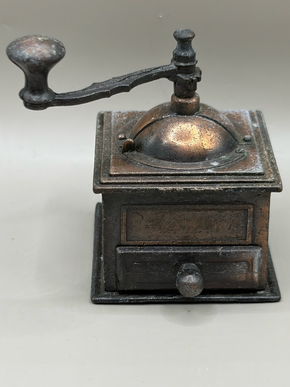 Source Unknown Minature Metal Vintage Coffee Grinder Pencil Sharpner